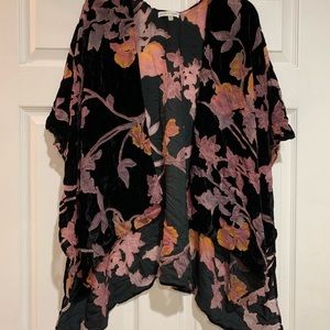 Kimono, velvety flowers